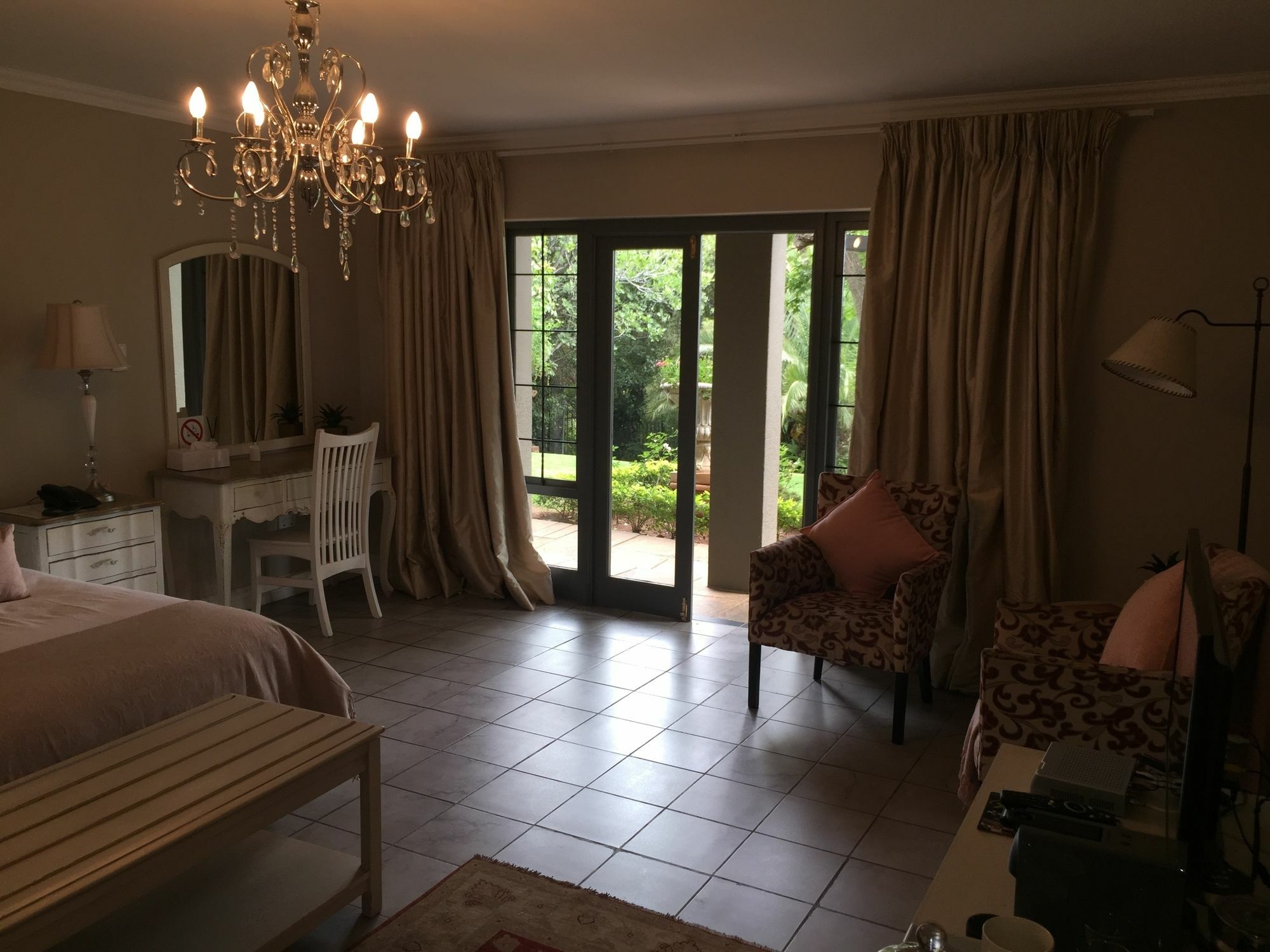 Amoris Guest House-Waterkloof Ridge Pretoria-Noord Esterno foto